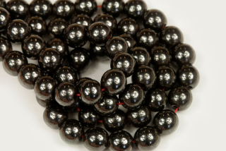 Minerální korálky - kulička 6 mm, 1 ks - magnetický hematit