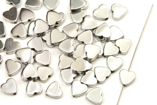 Korálky ze syntetického hematitu, srdíčko 6 mm, 1 ks - stříbrná