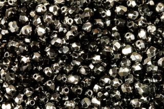 Broušené korálky ohňovky 4 mm, 40 ks/16 cm - černá s půlpokovem Chrom