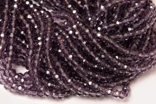 Broušené korálky slavík 3x2 mm, cca 145 ks na šňůře 36 cm - transparentní fialová