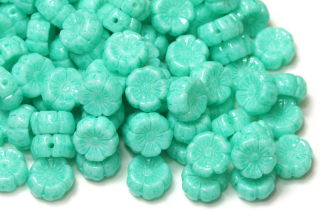 Mačkané korálky havajské kytičky 8 mm, 10 ks - modrozelený listr na alabastru