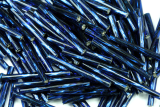 PRECIOSA Bugles-SH, stáčené čípky 11,1" (25 mm), 50 ks - tm.akvamarín, stříbr. průtah (SL)