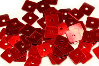 Flitry čtvercové ploché 7x7 mm, 3 g (cca 150-180 ks) - červené