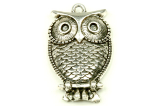 Kovový přívěsek sova 28x18x5 mm, galva platina/starostříbro, 1 ks