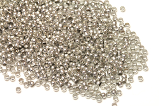 Zamačkávací rokajl 2 mm, galva platina, bal. 2 g (cca 180-190 ks)