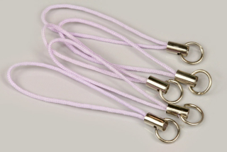 Šňůrka na mobil (přívěsek) s koncovkou a kroužkem, délka 5 cm, bal. 5 ks - fialová pastel