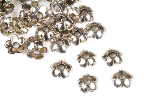 Kaplík ozdobný květinka 6 mm, galva starostříbro, 10 ks