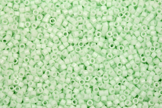 Rokajlové korálky Miyuki Delica 11/0 - Opague Light Mint (DB1496), 5 g
