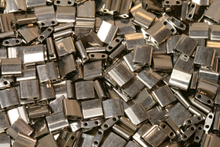 Dvoudírkové korálky Miyuki Tila 5x5 mm, Nickel Plated (TL190), 5 g
