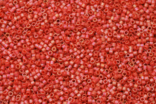 Rokajlové korálky Miyuki Delica 11/0 - Frost Opaque Glaze Rainbow Cardinal (DB2306), 5 g