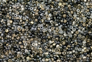 PRECIOSA rokajl MIX 11/0, 10/0 (2,0 - 2,4 mm), bal. 50 g - stříbrno-šedo-černý mix