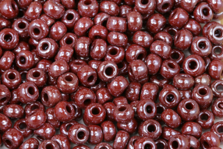 PRECIOSA rokajl 2/0 (5,8 - 6,3 mm) RH, bal. 50 g - sytá hnědá s listrem, sfinx