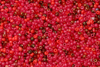 PRECIOSA rokajl MIX 11/0 až 10/0 (2,0 - 2,4 mm), bal. 50 g - červený mix