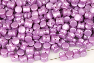 Preciosa Pellet™ 4x6 mm, 30 ks - fialový vosk Violet (Pearl Pastels) na alabastru