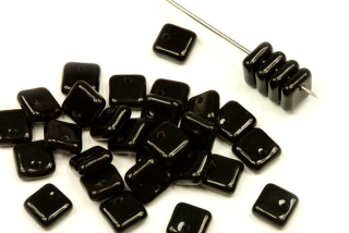 Mačkaný čtvereček 6x6x2,5 mm, 32 ks - sytá černá