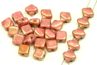 Silky beads Diagonal 6x6 mm, 30 ks - červený listr na křídě