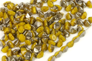 Mačkaná pohanka klasik 5x4 mm, 30 ks - žíhaná žlutá s půlpokovem Chrom