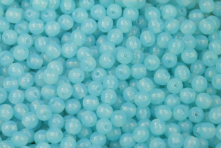 Mačkané korálky kuličky 4 mm, 40 ks/16 cm - opálová tyrkysově modrá