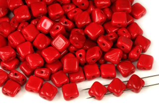 Silky beads Diagonal 6x6 mm, 30 ks - sytá korálově červená