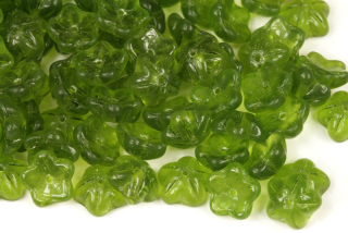 Mačkané korálky kytička 10 mm, 20 ks - transparentní olivínově zelená