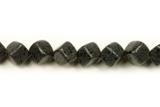Voskovaná perle kostička 8x8 mm, 22 ks - šedá kropenatá