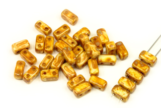 Dvoudírová cihlička, obdélník 3x6 mm, 30 ks - travertin na bílém alabastru