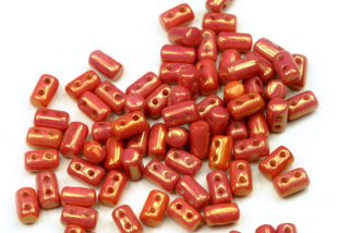 Matubo Rulla™ 3x5 mm, bal. 10 g - listr červená terakota na křídě