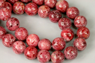 Minerální korálky - kulička 8 mm, 1 ks - rodonit (červeno-růžový)