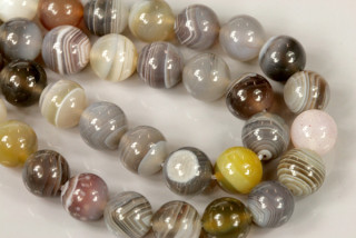Minerální korálky - kulička 8 mm, 1 ks - achát Botswana (vzorovaný)