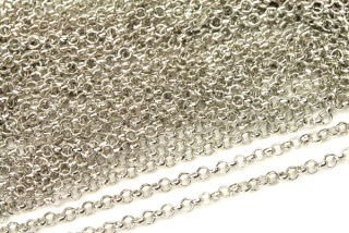 Řetízek s kruhovými očky o průměru 2,5 mm, galva platina, 1 m
