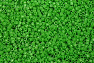 Rokajlové korálky Miyuki Delica 11/0 - Opague Pea Green (DB724), 5 g